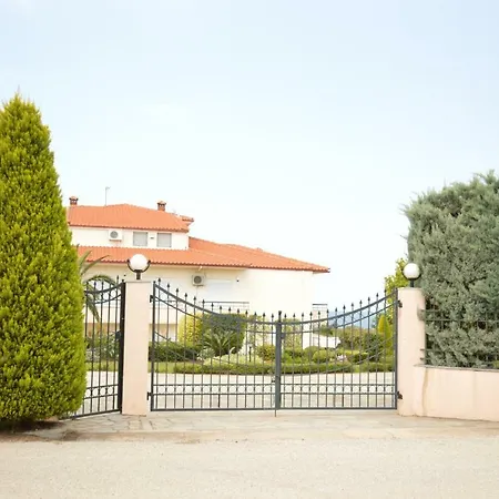 House Nyaraló Néa Potídea